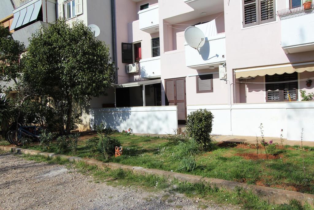 Apartment Ilinovic Rovinj Bagian luar foto